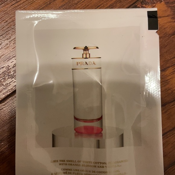 NWT Prada Candy Kiss Perfume Sample - Picture 8 of 10
